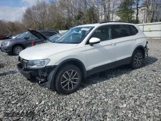 2019 Volkswagen Tiguan SE with VIN 3VV2B7AXXKM101524, listed as a Copart auction lot 49602425 with 55,534 mi miles and Salvage Title. Bid and sale history available at carsss.com. Image 1.