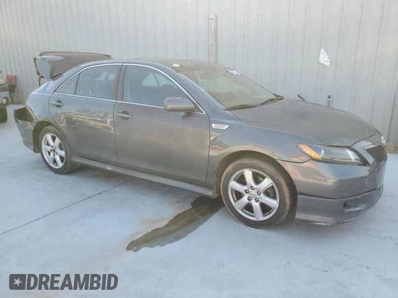 2008 Toyota Camry LE z VIN 4T1BK46K58U061525, wystawiony jako Copart lot #50753765 z przebiegiem 177 688 mil mil oraz Szkoda całkowita • Salvage title. Historia ofert i sprzedaży dostępna na DreamBid. Obrazek 4.