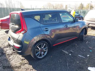 2020 Kia Soul GT-Line with VIN KNDJ63AU0L7054402, listed as a IAAI auction lot 41739639 with 47,775 mi miles. Bid and sale history available at carsss.com. Image 4.