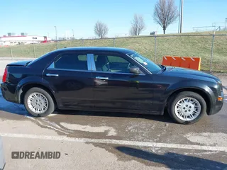 2007 Chrysler 300 with VIN 2C3KA43R87H691098, listed as a IAAI auction lot 41807592 with 99,208 mi miles. Bid and sale history available at carsss.com. Image 13.