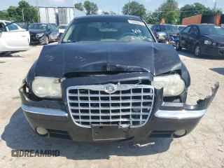 2007 Chrysler 300 C with VIN 2C3KA63H17H791109, listed as a Copart auction lot 55896874 with 198,922 mi miles and Salvage Title. Bid and sale history available at carsss.com. Image 5.