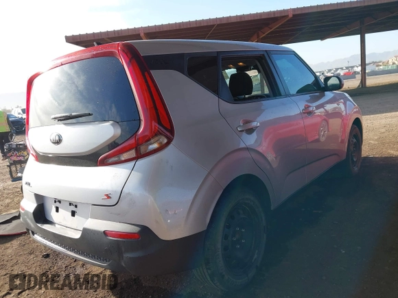 2020 Kia Soul S with VIN KNDJ23AU6L7719959, listed as a IAAI auction lot 41532834 with 72,319 mi miles. Bid and sale history available at carsss.com. Image 4.