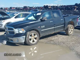 2016 Ram 1500 Big Horn z VIN 3C6RR7LT9GG262964, wystawiony jako IAAI lot #41963402 z przebiegiem 202 081 mil mil oraz . Historia ofert i sprzedaży dostępna na DreamBid. Obrazek 2.