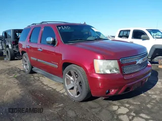 2008 Chevrolet Tahoe LTZ z VIN 1GNFK13008J206177, wystawiony jako IAAI lot #41378878 z przebiegiem 202 996 mil mil oraz . Historia ofert i sprzedaży dostępna na DreamBid. Obrazek 1.