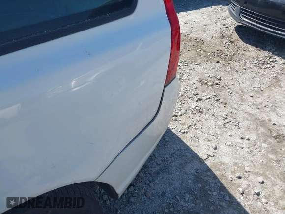 2009 Volvo V50 2.4L with VIN YV1MW382892471977, listed as a IAAI auction lot 41766254 with 273,103 mi miles. Bid and sale history available at carsss.com. Image 6.