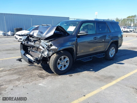2017 Toyota 4Runner SR5 with VIN JTEZU5JR7H5154009, listed as a IAAI auction lot 41351354 with 127,781 mi miles. Bid and sale history available at carsss.com. Image 17.