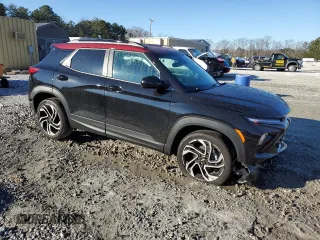 2025 Chevrolet TrailBlazer RS with VIN KL79MTSLXSB062109, listed as a Copart auction lot 41392495 with 3,104 mi miles and Salvage Title. Bid and sale history available at carsss.com. Image 4.