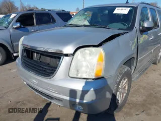 2011 GMC Yukon XL SLT z VIN 1GKS1KE05BR386637, wystawiony jako IAAI lot #41648997 z przebiegiem 162 262 mil mil oraz . Historia ofert i sprzedaży dostępna na DreamBid. Obrazek 6.