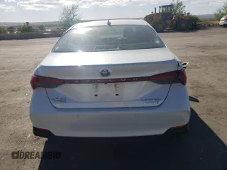 2022 Toyota Avalon Limited Hybrid z VIN 4T1DA1AB3NU011929, wystawiony jako Copart lot #53989965 z przebiegiem 10 945 mil mil oraz Szkoda całkowita • Salvage title. Historia ofert i sprzedaży dostępna na DreamBid. Obrazek 6.