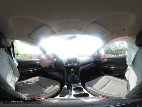 2016 Ford Escape SE z VIN 1FMCU0G90GUB57287, wystawiony jako IAAI lot #42170920 z przebiegiem 76 703 mil mil oraz . Historia ofert i sprzedaży dostępna na DreamBid. Obrazek 18.