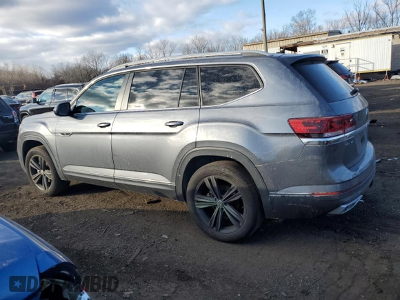 2022 Volkswagen Atlas 3.6L V6 SEL R-Line with VIN 1V2AR2CA1NC517564, listed as a Copart auction lot 88488245 with 80,121 mi miles and Salvage Title. Bid and sale history available at carsss.com. Image 2.