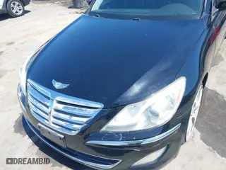 2013 Hyundai Genesis 3.8L with VIN KMHGC4DD1DU238010, listed as a IAAI auction lot 42002064 with 117,658 mi miles. Bid and sale history available at carsss.com. Image 6.