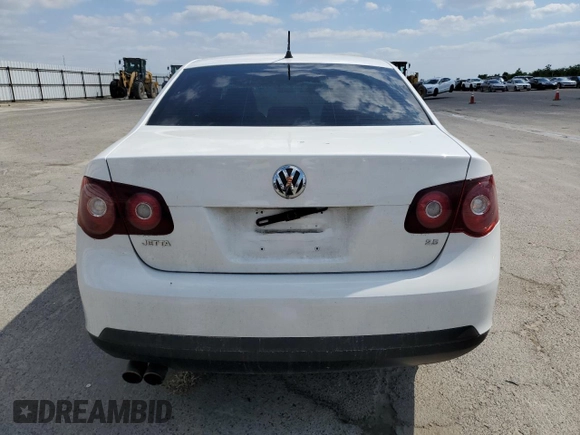 2010 Volkswagen Jetta Limited Edition с VIN 3VWRZ7AJ1AM109768, выставлен на аукционе Copart как лот 54629555 с пробегом 109 339 миль миль и Списание • Salvage title. История ставок и продаж доступна на DreamBid. Изображение 6.