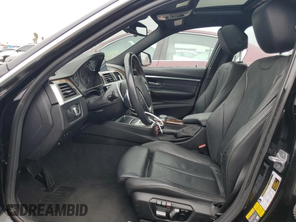 2018 BMW 3 Series 330e iPerformance with VIN WBA8E1C55JA758443, listed as a Copart auction lot 89356485 with 35,599 mi miles and Salvage Title. Bid and sale history available at carsss.com. Image 7.