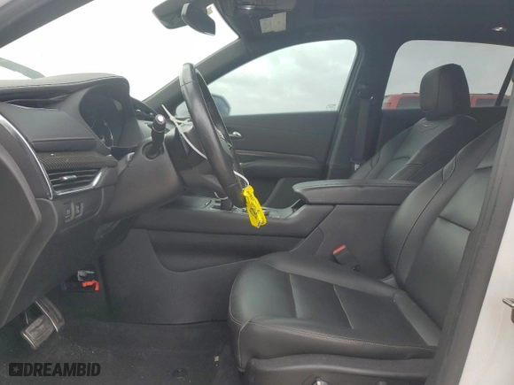 2019 Cadillac XT4 FWD Sport with VIN 1GYFZER41KF190386, listed as a Copart auction lot 52015865 with 207,731 mi miles and Clean Title. Bid and sale history available at carsss.com. Image 7.