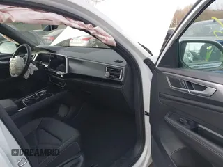 2024 Volkswagen Atlas SE с VIN 1V2KE2CA0RC251671, выставлен на аукционе IAAI как лот 41094446 с пробегом 5 323 миль миль и . История ставок и продаж доступна на DreamBid. Изображение 5.