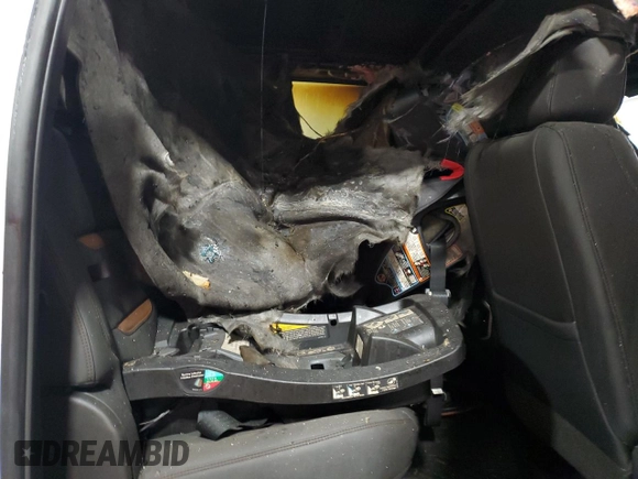 2020 GMC Sierra 3500HD AT4 z VIN 1GT49VEY9LF268615, wystawiony jako Copart lot #83497714 z przebiegiem Nie podano mil oraz Nie do naprawy. Historia ofert i sprzedaży dostępna na DreamBid. Obrazek 10.