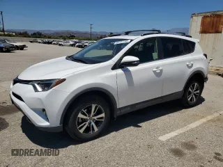 2018 Toyota RAV4 XLE with VIN JTMWFREV1JD122524, listed as a Copart auction lot 63707745 with 51,003 mi miles and Salvage title. Bid and sale history available at DreamBid. Image 1.