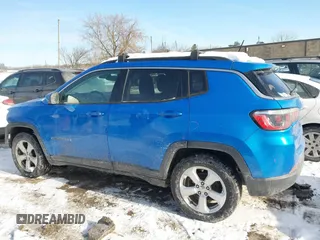2018 Jeep Compass Latitude with VIN 3C4NJCBBXJT165349, listed as a IAAI auction lot 41283025 with 25,680 mi miles and . Bid and sale history available at DreamBid. Image 15.