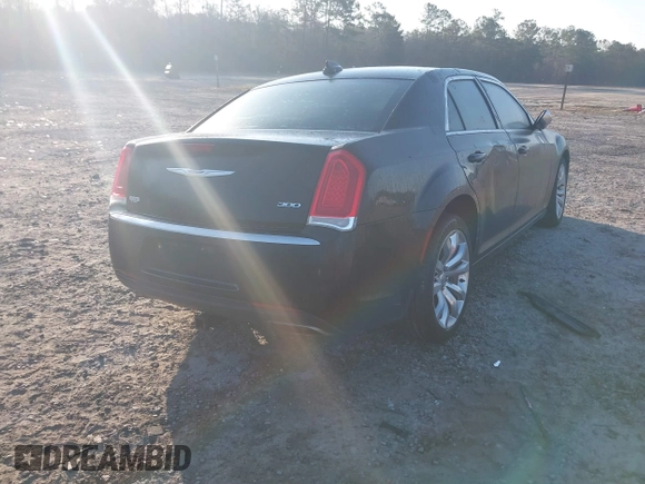 2018 Chrysler 300 Touring L with VIN 2C3CCAAG6JH249846, listed as a IAAI auction lot 41781511 with 95,121 mi miles. Bid and sale history available at carsss.com. Image 4.