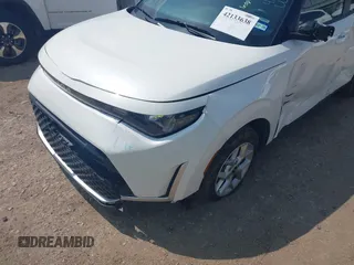 2024 Kia Soul S with VIN KNDJ23AU2R7913249, listed as a IAAI auction lot 42133638 with 22,663 mi miles and . Bid and sale history available at DreamBid. Image 18.