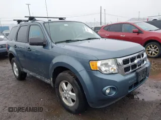 2010 Ford Escape XLT with VIN 1FMCU9DG7AKA92531, listed as a IAAI auction lot 42020546 with 134,158 mi miles. Bid and sale history available at carsss.com. Image 1.