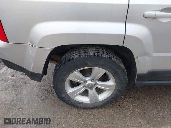2011 Jeep Patriot Sport with VIN 1J4NF1GB6BD188630, listed as a IAAI auction lot 41511922 with 53,506 mi miles. Bid and sale history available at carsss.com. Image 19.