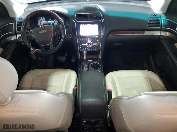 2017 Ford Explorer Platinum with VIN 1FM5K8HT2HGB27733, listed as a Copart auction lot 51491445 with 117,781 mi miles and Salvage Title. Bid and sale history available at carsss.com. Image 8.