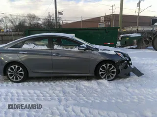 2014 Hyundai Sonata SE with VIN 5NPEC4AC9EH902931, listed as a IAAI auction lot 41594115 with 50,221 mi miles and . Bid and sale history available at DreamBid. Image 13.