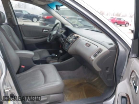 2001 Honda Accord EX z VIN 1HGCG16571A078287, wystawiony jako IAAI lot #41397391 z przebiegiem 238 239 mil mil oraz . Historia ofert i sprzedaży dostępna na DreamBid. Obrazek 5.