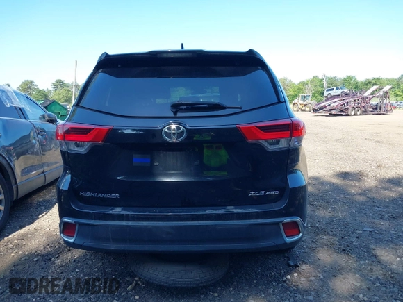 2017 Toyota Highlander XLE with VIN 5TDJZRFH8HS395467, listed as a IAAI auction lot 42577658 with 66,639 mi miles and . Bid and sale history available at DreamBid. Image 16.