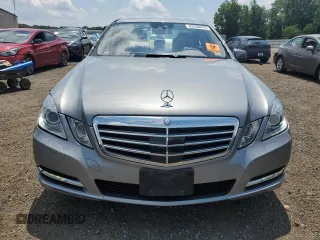 2013 Mercedes-Benz E 350 Luxury with VIN WDDHF8JBXDA721657, listed as a Copart auction lot 63260475 with 49,357 mi miles and Salvage title. Bid and sale history available at DreamBid. Image 5.