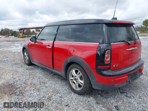 2013 MINI Clubman z VIN WMWZF3C50DT490262, wystawiony jako IAAI lot #41674033 z przebiegiem 194 622 mil mil oraz . Historia ofert i sprzedaży dostępna na DreamBid. Obrazek 3.