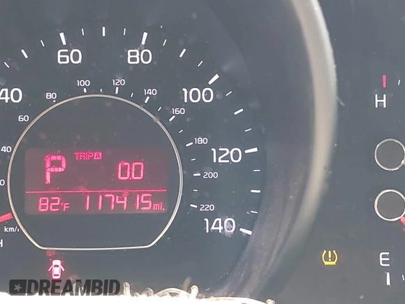 2015 Kia Soul z VIN KNDJN2A27F7747659, wystawiony jako IAAI lot #42420332 z przebiegiem 117 415 mil mil oraz . Historia ofert i sprzedaży dostępna na DreamBid. Obrazek 7.