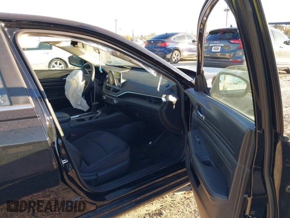 2019 Nissan Altima 2.5 S with VIN 1N4BL4BW5KC144319, listed as a IAAI auction lot 40689180 with 84,199 mi miles. Bid and sale history available at carsss.com. Image 5.