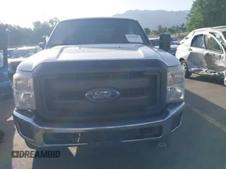 2013 Ford F-250 XL with VIN 1FT7W2BT3DEB76713, listed as a IAAI auction lot 42544327 with 212,468 mi miles and . Bid and sale history available at DreamBid. Image 12.