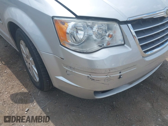 2008 Chrysler Town & Country Touring with VIN 2A8HR54P78R838906, listed as a IAAI auction lot 42203581 with 150,000 mi miles and . Bid and sale history available at DreamBid. Image 6.