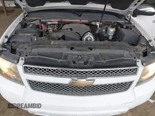 2008 Chevrolet Suburban LT w/3LT with VIN 3GNFC16088G176940, listed as a IAAI auction lot 41596604 with 264,173 mi miles. Bid and sale history available at carsss.com. Image 10.
