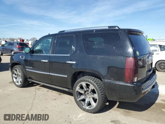 2009 Cadillac Escalade z VIN 1GYFK23279R255745, wystawiony jako Copart lot #50823945 z przebiegiem 209 978 mil mil oraz Szkoda całkowita • Salvage title. Historia ofert i sprzedaży dostępna na DreamBid. Obrazek 2.