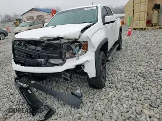 2015 GMC Canyon 4WD SLE with VIN 1GTG6BE32F1229472, listed as a Copart auction lot 84227964 with 0 mi miles and Salvage Title. Bid and sale history available at carsss.com. Image 10.