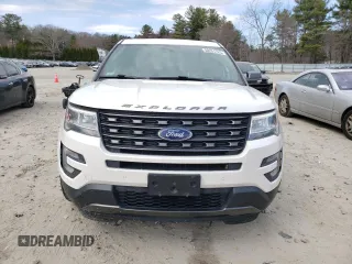 2017 Ford Explorer XLT with VIN 1FM5K8D80HGD47597, listed as a Copart auction lot 50251725 with 132,676 mi miles and Salvage Title. Bid and sale history available at DreamBid. Image 5.