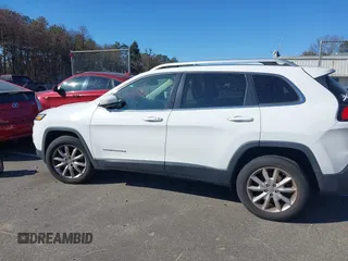 2015 Jeep Cherokee Limited with VIN 1C4PJMDS7FW688762, listed as a IAAI auction lot 41709877 with 154,499 mi miles. Bid and sale history available at carsss.com. Image 14.