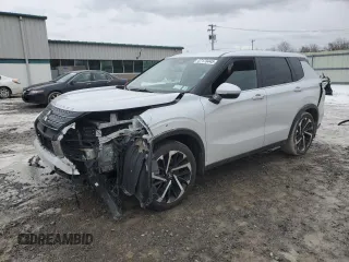 2022 Mitsubishi Outlander SE with VIN JA4J4UA87NZ052341, listed as a Copart auction lot 47173445 with 105,482 mi miles and Salvage Title. Bid and sale history available at carsss.com. Image 1.
