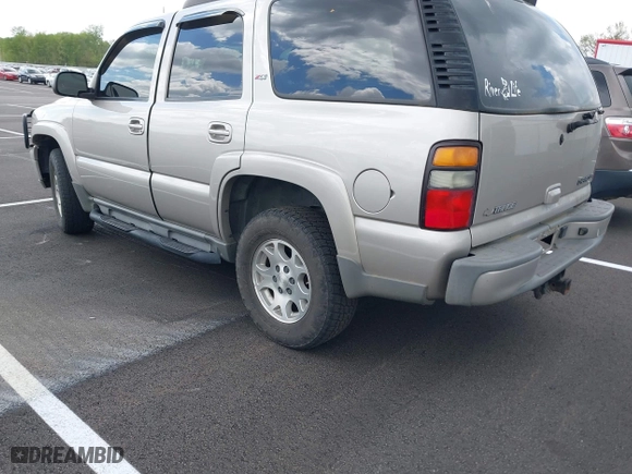 2005 Chevrolet Tahoe LT with VIN 1GNEK13TX5R179282, listed as a IAAI auction lot 42006441 with 245,118 mi miles. Bid and sale history available at carsss.com. Image 3.
