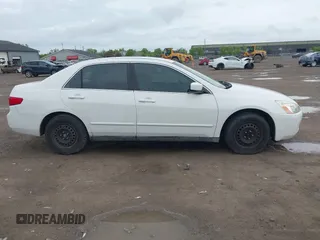 2005 Honda Accord LX z VIN 3HGCM56485G709854, wystawiony jako IAAI lot #42235418 z przebiegiem 197 519 mil mil oraz . Historia ofert i sprzedaży dostępna na DreamBid. Obrazek 13.