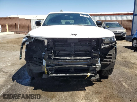 2024 Jeep Grand Cherokee Altitude with VIN 1C4RJHAGXRC142169, listed as a Copart auction lot 58190075 with 42,755 mi miles and Clean title. Bid and sale history available at DreamBid. Image 5.