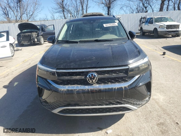 2024 Volkswagen Taos SE with VIN 3VVUX7B26RM087497, listed as a Copart auction lot 44745395 with NaN miles and Salvage Title. Bid and sale history available at carsss.com. Image 5.