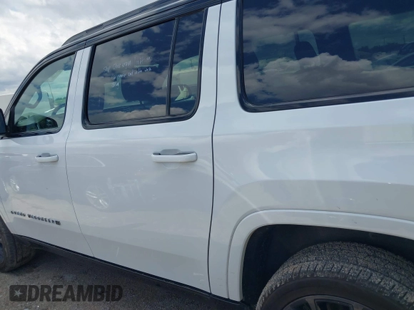2024 Jeep Grand Wagoneer Series II с VIN 1C4SJSFP4RS127115, выставлен на аукционе IAAI как лот 42097396 с пробегом 45 680 миль миль и . История ставок и продаж доступна на DreamBid. Изображение 14.