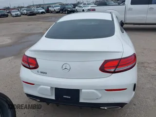 2022 Mercedes-Benz C 300 with VIN W1KWJ8DB5NG115893, listed as a IAAI auction lot 41590272 with 15,562 mi miles and . Bid and sale history available at DreamBid. Image 17.
