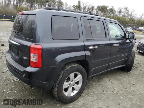 2016 Jeep Patriot Latitude with VIN 1C4NJRFB2GD587062, listed as a Copart auction lot 43971305 with 135,744 mi miles and Salvage Title. Bid and sale history available at carsss.com. Image 3.